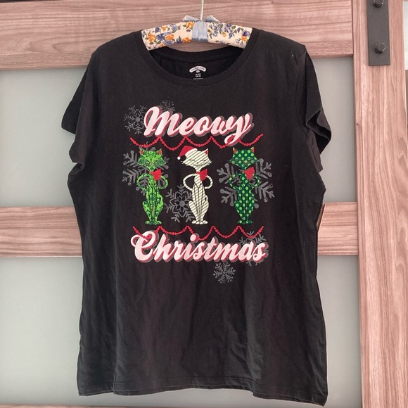 Meows Christmas cat Tshirt - Picture 1 of 9